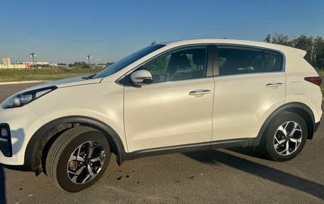 KIA Sportage IV рестайлинг, 2019 год, 2 100 000 рублей, 6 фотография