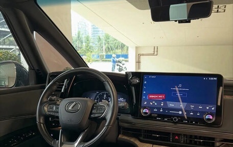 Lexus LM, 2025 год, 13 300 000 рублей, 8 фотография