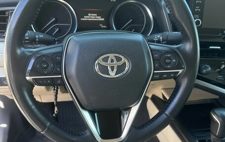Toyota Camry, 2021 год, 3 400 000 рублей, 6 фотография