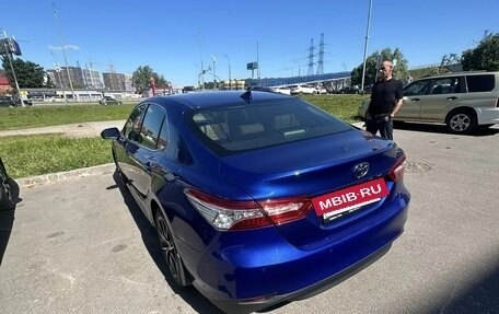 Toyota Camry, 2021 год, 3 400 000 рублей, 4 фотография