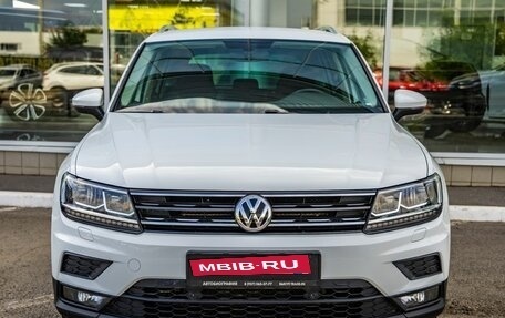 Volkswagen Tiguan II, 2017 год, 2 195 000 рублей, 2 фотография