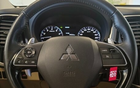 Mitsubishi Outlander III рестайлинг 3, 2020 год, 2 680 000 рублей, 17 фотография