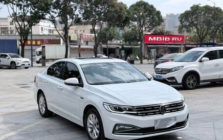 Volkswagen Bora, 2022 год, 1 040 000 рублей, 1 фотография