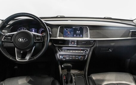 KIA K5 II, 2018 год, 1 682 000 рублей, 6 фотография