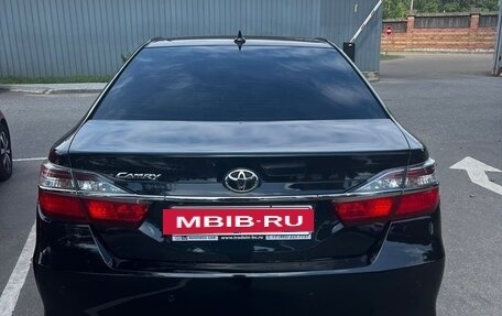 Toyota Camry, 2018 год, 2 190 000 рублей, 5 фотография
