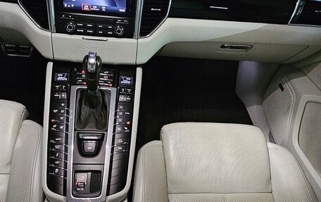 Porsche Macan I рестайлинг, 2016 год, 4 300 000 рублей, 7 фотография