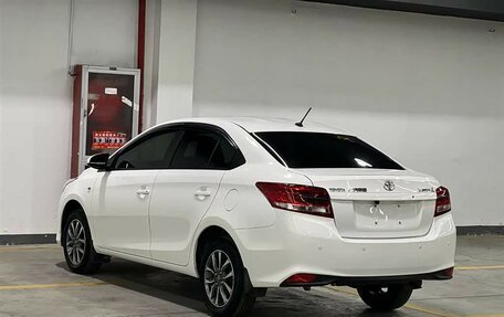 Toyota Yaris, 2022 год, 1 368 961 рублей, 4 фотография