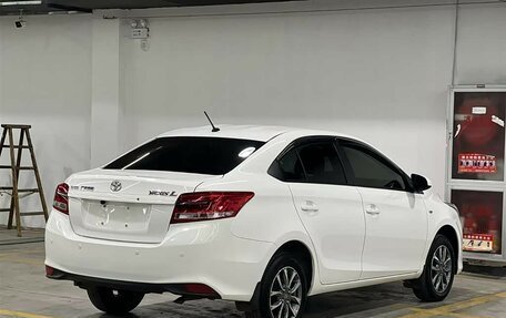 Toyota Yaris, 2022 год, 1 368 961 рублей, 5 фотография