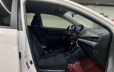 Toyota Yaris, 2022 год, 1 368 961 рублей, 15 фотография