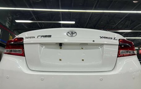 Toyota Yaris, 2022 год, 1 368 961 рублей, 17 фотография