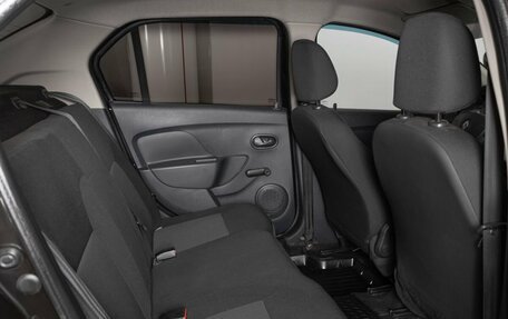 Renault Logan II, 2017 год, 671 800 рублей, 8 фотография