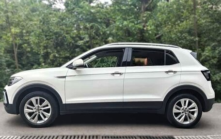 Volkswagen T-Cross I, 2022 год, 1 580 000 рублей, 7 фотография