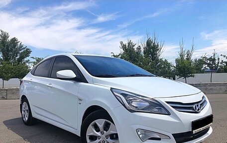 Hyundai Solaris II рестайлинг, 2014 год, 950 000 рублей, 1 фотография