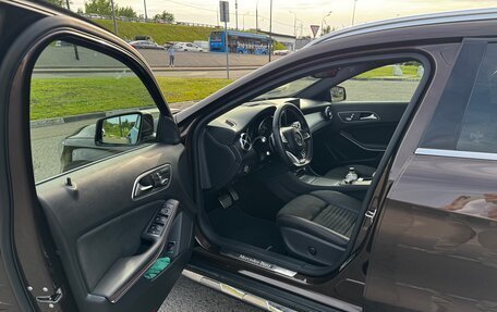 Mercedes-Benz GLA, 2018 год, 2 900 000 рублей, 12 фотография