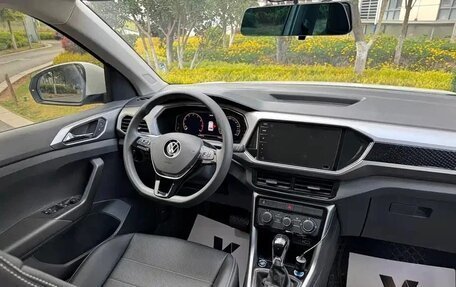 Volkswagen T-Cross I, 2023 год, 1 249 003 рублей, 11 фотография