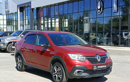 Renault Logan II, 2018 год, 1 050 000 рублей, 5 фотография