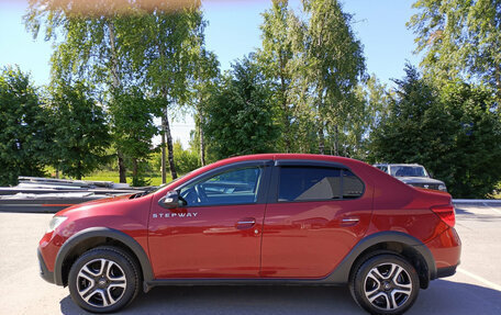 Renault Logan II, 2018 год, 1 050 000 рублей, 12 фотография