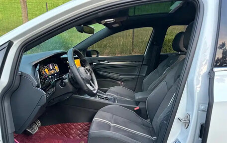 Volkswagen Golf VIII, 2022 год, 1 338 000 рублей, 12 фотография