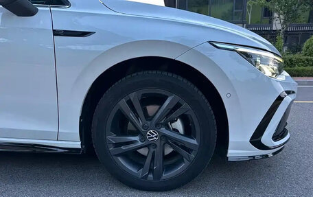 Volkswagen Golf VIII, 2022 год, 1 338 000 рублей, 16 фотография