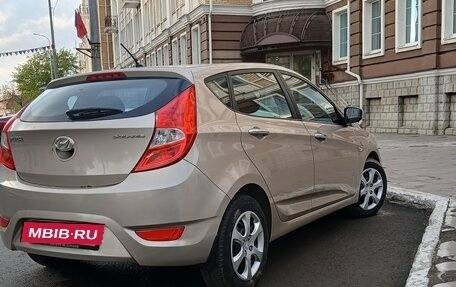 Hyundai Solaris II рестайлинг, 2013 год, 799 000 рублей, 2 фотография