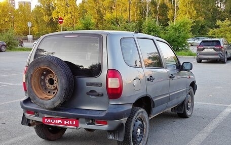 Chevrolet Niva I рестайлинг, 2004 год, 300 000 рублей, 4 фотография