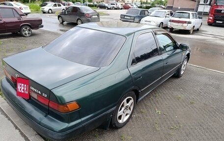 Toyota Camry, 1998 год, 390 000 рублей, 4 фотография