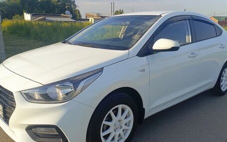 Hyundai Solaris II рестайлинг, 2018 год, 1 399 000 рублей, 2 фотография