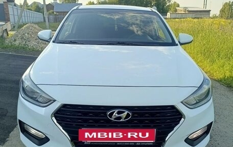 Hyundai Solaris II рестайлинг, 2018 год, 1 399 000 рублей, 3 фотография