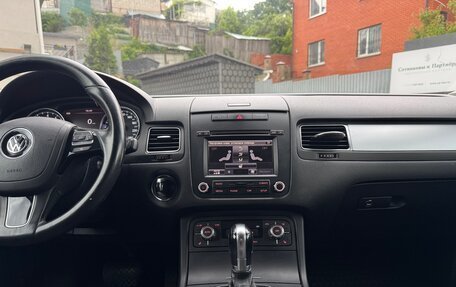 Volkswagen Touareg III, 2012 год, 1 700 000 рублей, 27 фотография