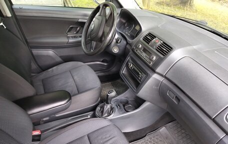 Skoda Fabia II, 2012 год, 375 000 рублей, 4 фотография