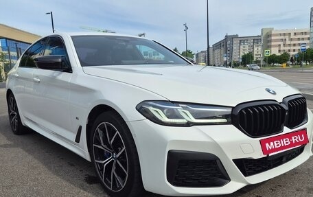 BMW 5 серия, 2020 год, 5 200 000 рублей, 3 фотография