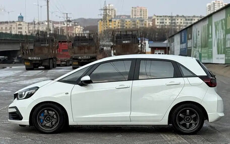 Honda Fit, 2022 год, 970 000 рублей, 8 фотография