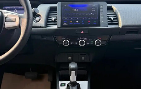 Honda Fit, 2022 год, 970 000 рублей, 12 фотография