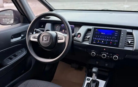 Honda Fit, 2022 год, 970 000 рублей, 14 фотография
