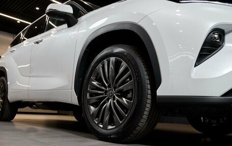 Toyota Highlander, 2026 год, 5 600 000 рублей, 29 фотография