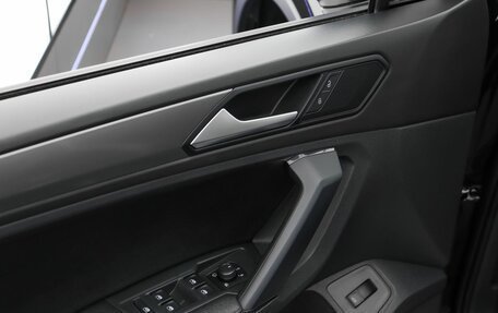 Volkswagen Tiguan II, 2019 год, 2 849 000 рублей, 17 фотография
