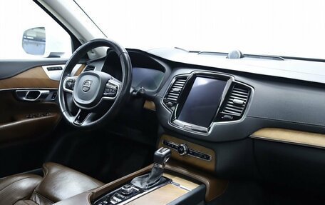 Volvo XC90 II рестайлинг, 2017 год, 3 690 000 рублей, 12 фотография