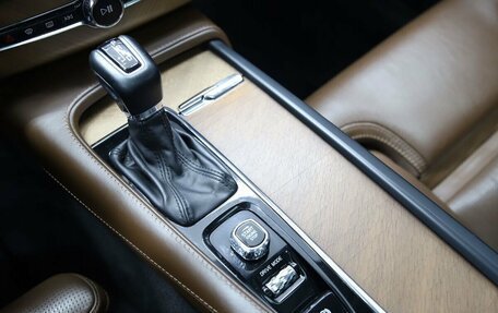 Volvo XC90 II рестайлинг, 2017 год, 3 690 000 рублей, 19 фотография