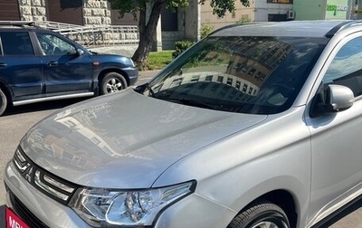 Mitsubishi Outlander III рестайлинг 3, 2013 год, 1 530 000 рублей, 1 фотография