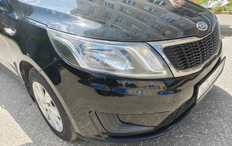 KIA Rio III рестайлинг, 2012 год, 990 000 рублей, 32 фотография
