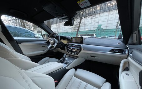 BMW 5 серия, 2018 год, 4 500 000 рублей, 8 фотография