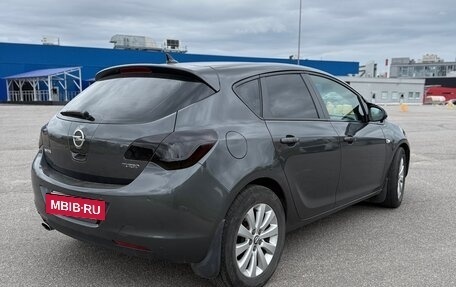 Opel Astra J, 2011 год, 640 000 рублей, 4 фотография