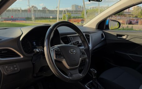 Hyundai Solaris II рестайлинг, 2017 год, 1 250 000 рублей, 6 фотография