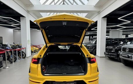 Lamborghini Urus I, 2025 год, 36 990 000 рублей, 38 фотография