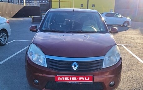 Renault Sandero I, 2011 год, 550 000 рублей, 2 фотография