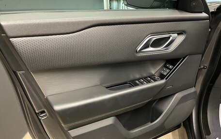 Land Rover Range Rover Velar I, 2018 год, 2 800 000 рублей, 14 фотография