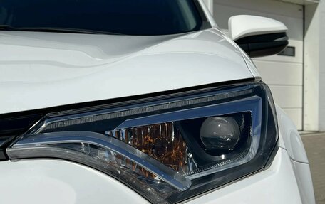 Toyota RAV4, 2018 год, 2 099 000 рублей, 8 фотография