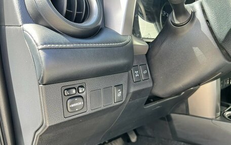 Toyota RAV4, 2018 год, 2 099 000 рублей, 14 фотография