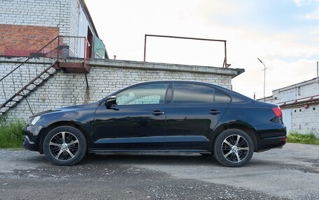 Volkswagen Jetta VI, 2013 год, 1 350 000 рублей, 4 фотография