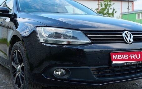 Volkswagen Jetta VI, 2013 год, 1 350 000 рублей, 12 фотография